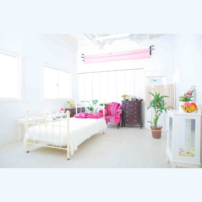 <大阪>ココスタジオ大阪 白スタ【日本橋】