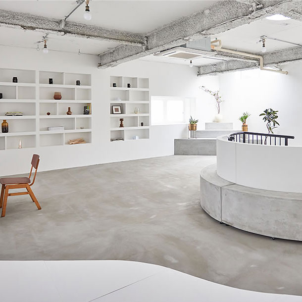 ＜大阪＞studio07 広さ140㎡以上螺旋階段2F＋3F【中之島】