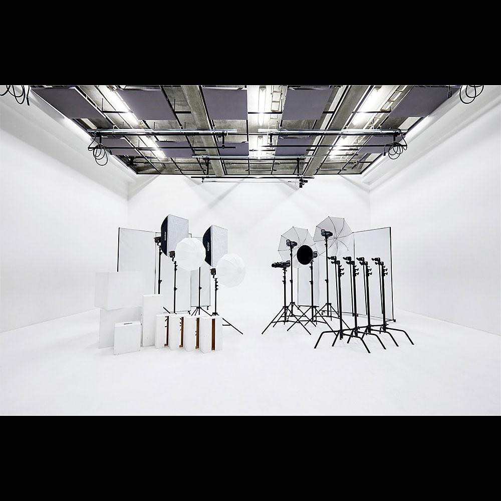 ＜大阪＞スタジオシロバコ 白ホリ2nd【西中島南方】