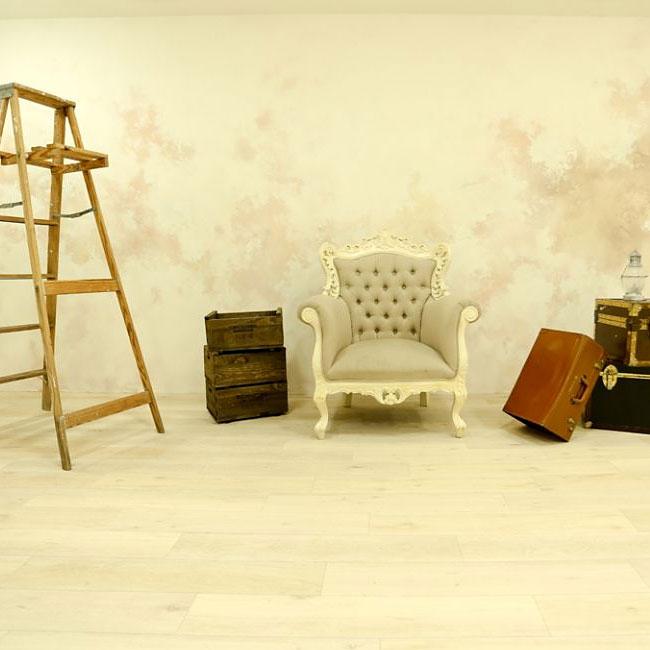 ＜大阪＞大型白ホリゾントWIT【弁天町】