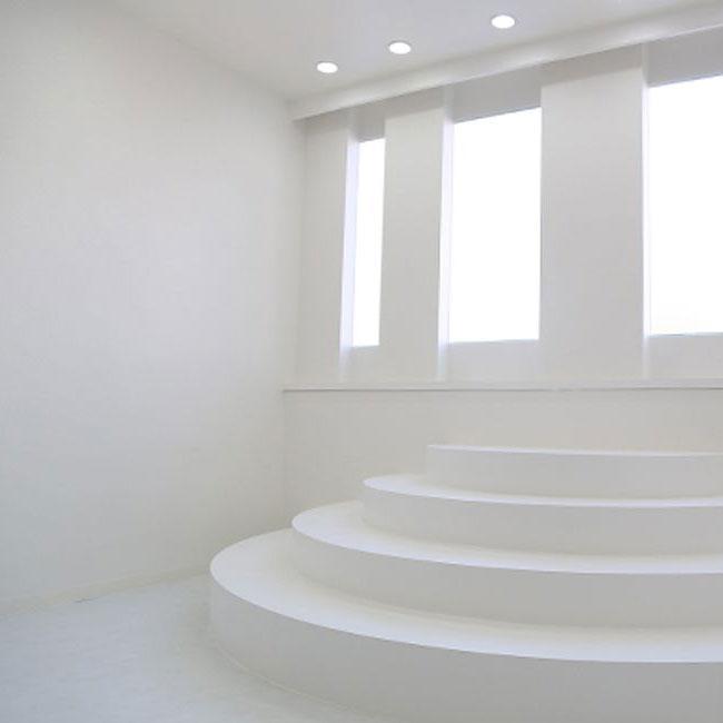 ＜大阪＞クリアホワイト＆ベッドRAY【弁天町】