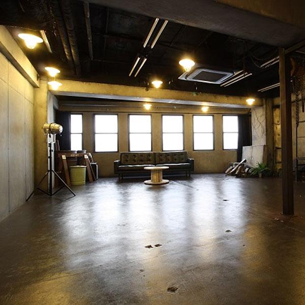＜大阪＞スタジオユニット スタジオ J　廃墟アジト系【阿波座】 - 画像 (2)