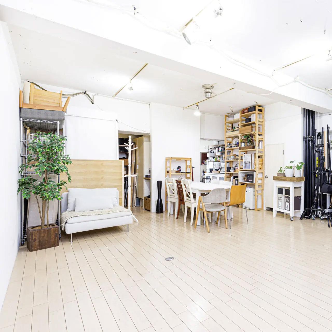 <東京>スタジオ アトレア【東新宿駅】