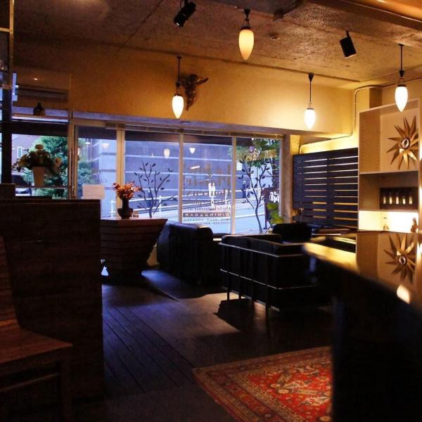 ＜東京＞GAILLARD １Fサロンガイヤール【曙橋駅】