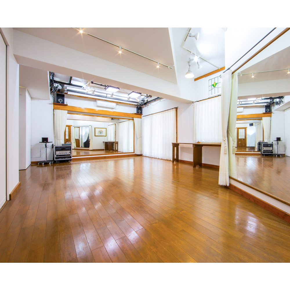 ＜兵庫＞スタジオ　ファンフル Bスタジオ【『林小学校前バス停】 - 画像 (2)