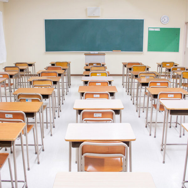 ＜愛知＞33studio 水撮影・スノーマシーン【名古屋 矢場町駅】<span class="price-others">7時間シェアおひとりの料金</span>