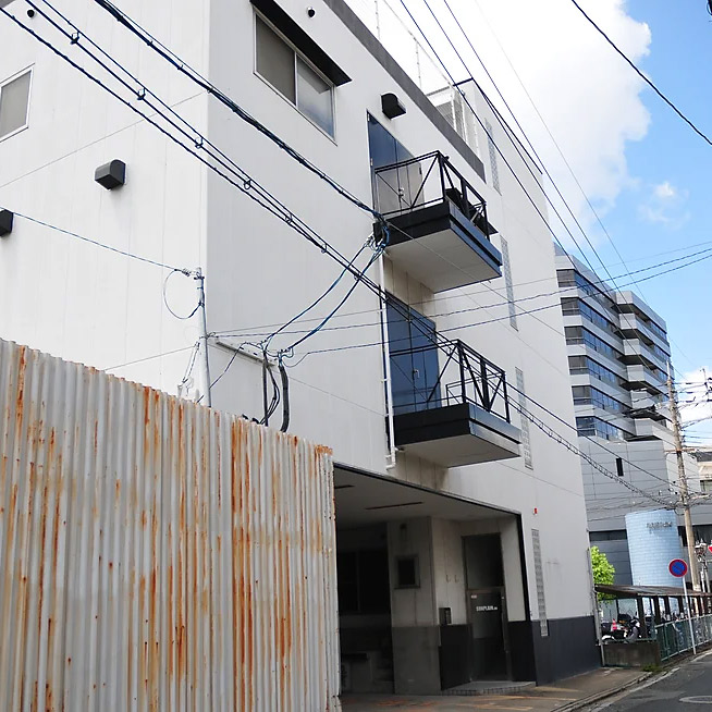 ＜福岡＞SUNPLAIN 廃墟系 【千代県庁口駅】