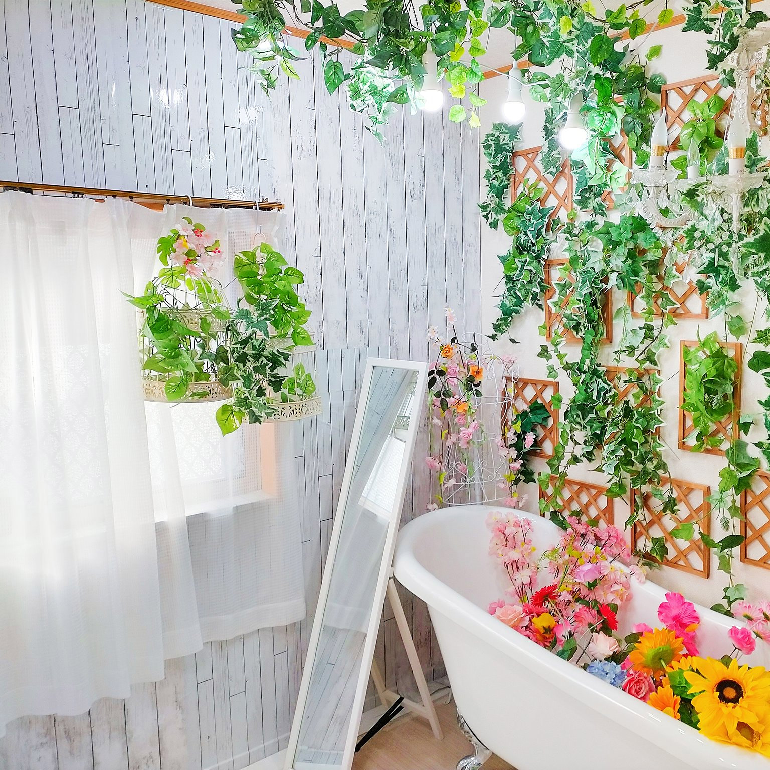 ＜埼玉＞ドルフィンゲート　ピンク・ホワイト・ブラック３色の部屋【平沼郵便局前バス停】