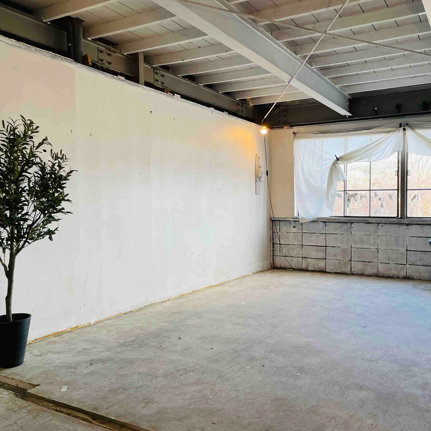 ＜栃木＞WHITE ROOM多目的レンタルスタジオ room101【清陵高校前駅】