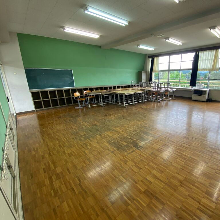 <山梨>学校スタジオ 八ヶ岳コモンズ 普通教室-3年~6年【清里駅】