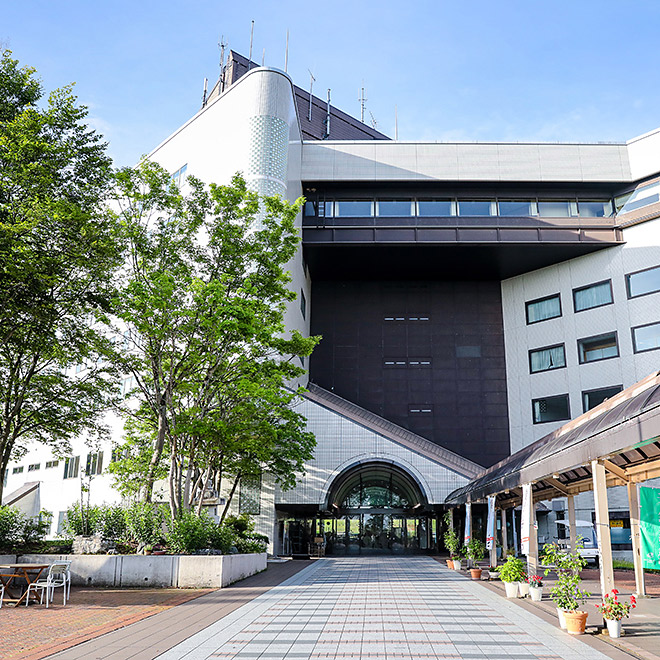 <新潟>ニュー・グリーンピア津南【越後湯沢駅下車】<span class="price-others">おひとりの宿泊料</span>