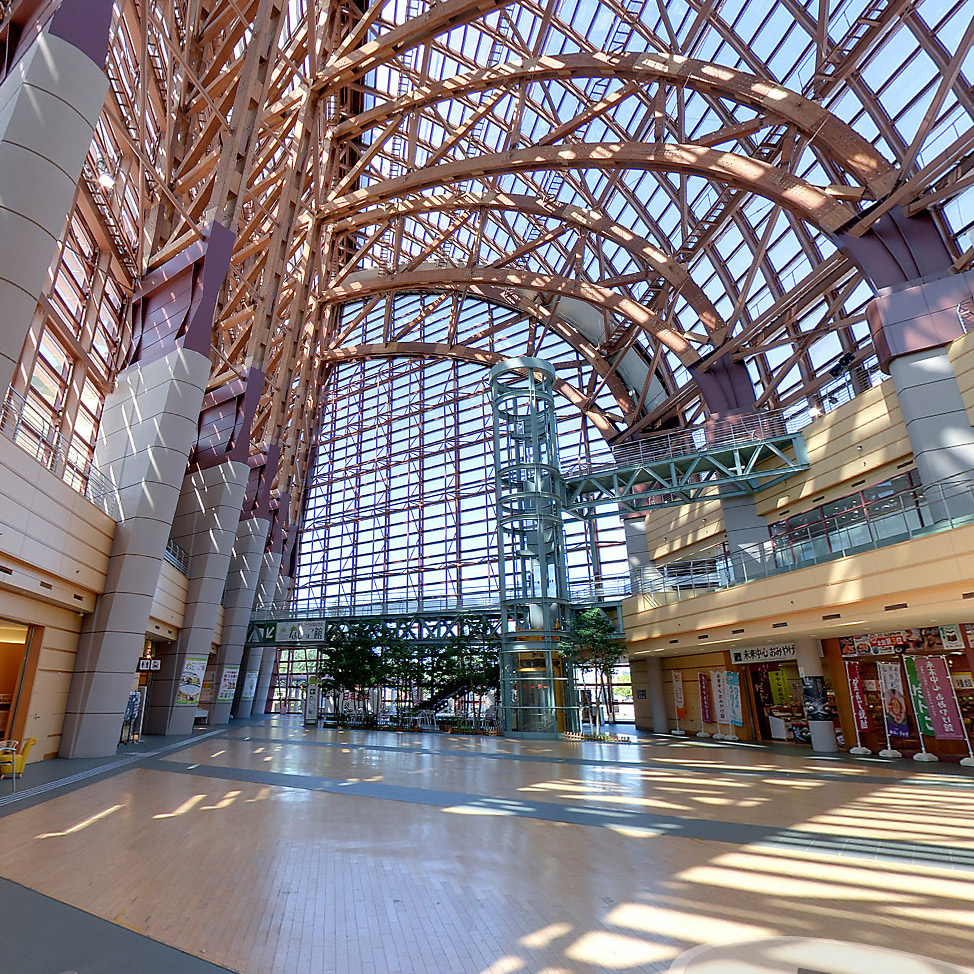 ＜鳥取＞倉吉未来中心【倉吉市内から車で10分】