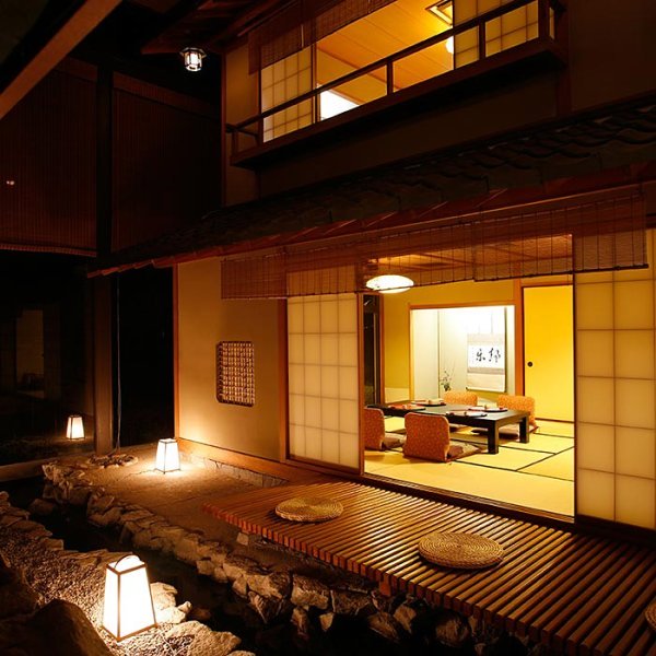 ＜鳥取＞万翆楼 まんすいろう【三朝温泉観光商工センター前バス停】<span class="price-others">おひとりの基本宿泊料</span>