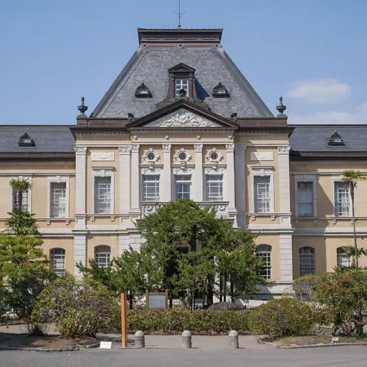 <京都>京都府庁旧本館 (旧本館北側空地)【丸太町駅】