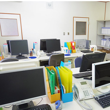 ＜東京＞足立スタジオ 夜の教室【雪見橋バス停】 - 画像 (4)