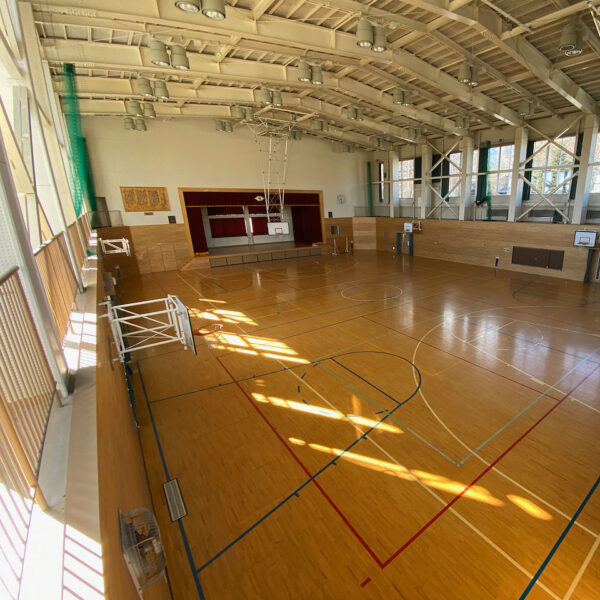 ＜山梨＞学校スタジオ 体育館 – アリーナ【清里駅】