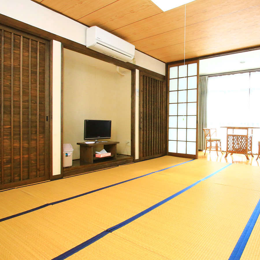 ＜宮崎＞いろりの宿　神楽の館　和室12畳（1～5名）禁煙【大分駅】<span class="price-others">ひと部屋の宿泊料</span>