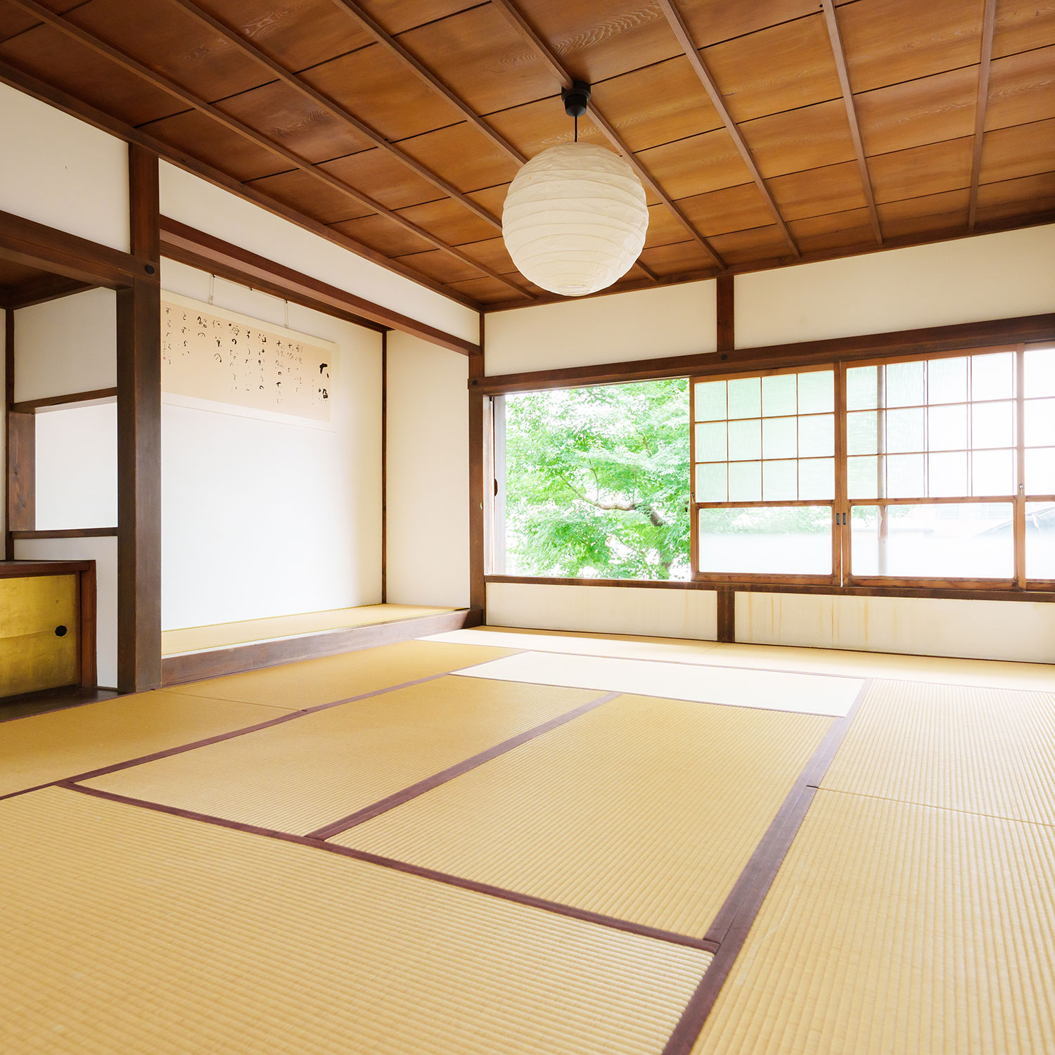 ＜東京＞五日市 壱番館　築130年の古民家 2階 自然光の和室77㎡【武蔵五日市駅】